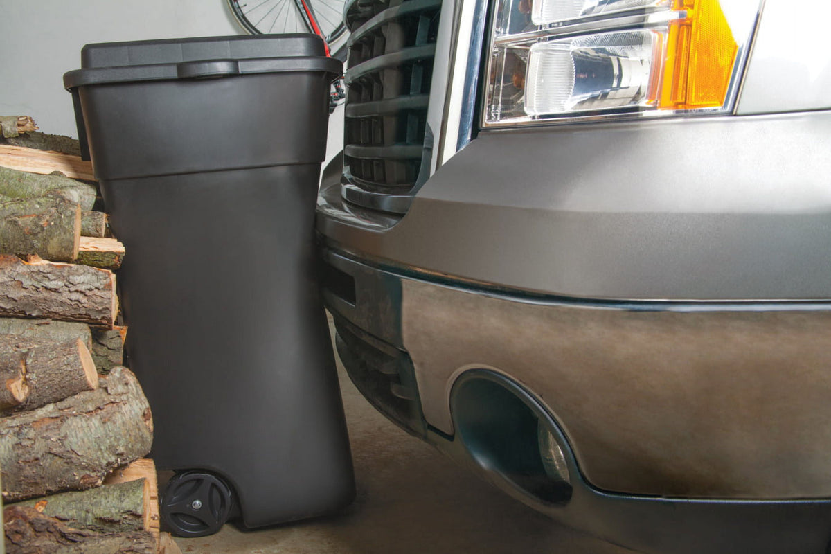 Rubbermaid 50 gal Roughneck Wheeled Plastic Garage Trash Can, Black