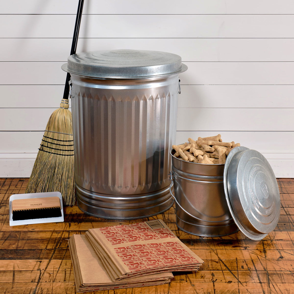 Behrens 31-Gallon Steel Trash Can