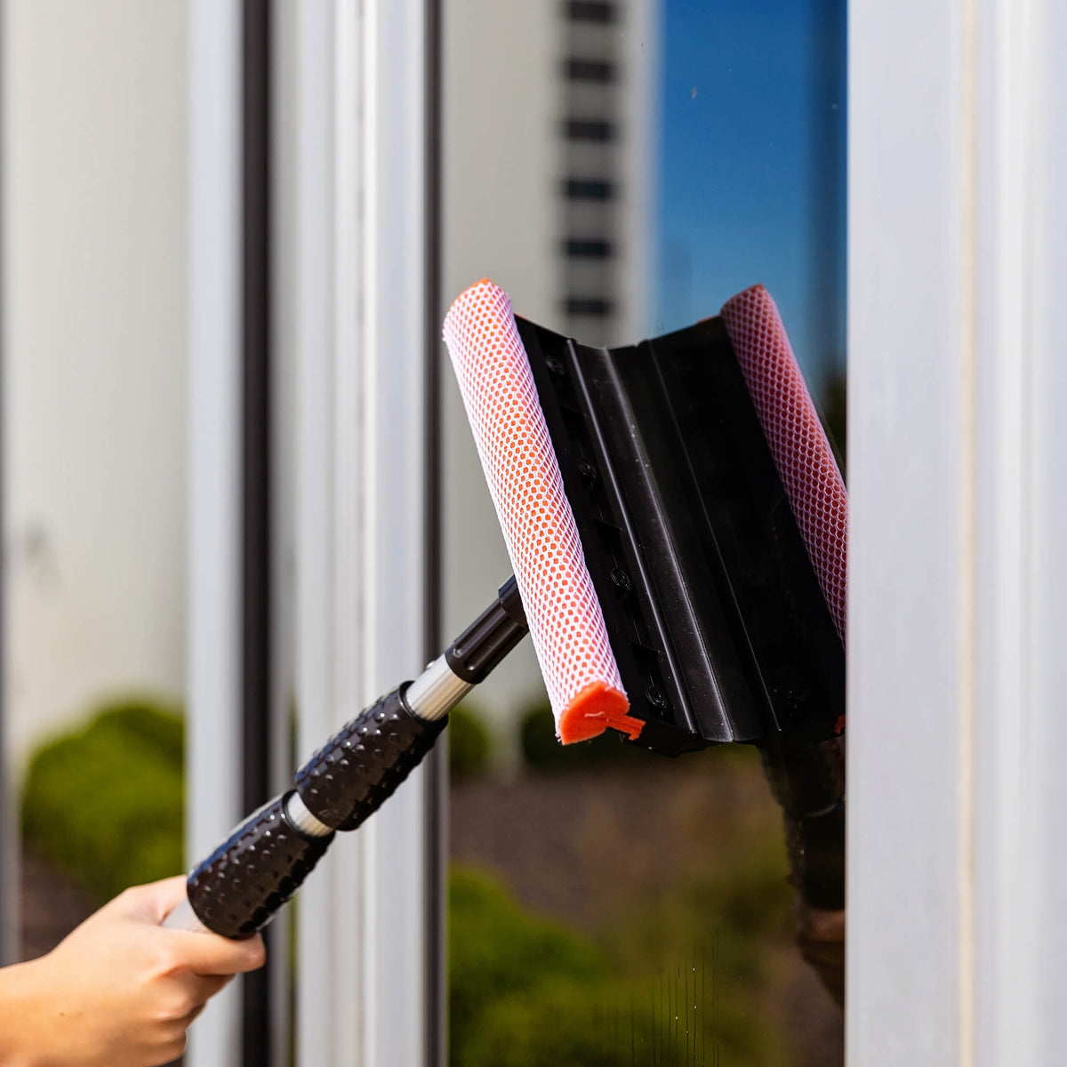 Libman Black and Red Telescopic Window Washer Squeegee and Sponge Combination Assembled Height 96"