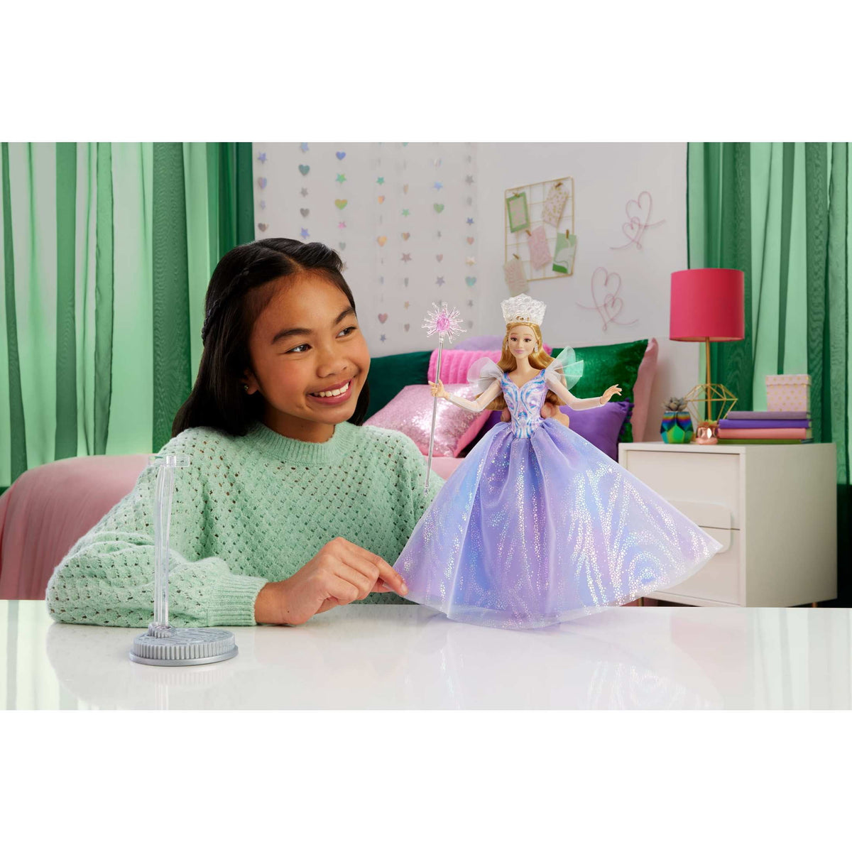 Universal Pictures' Wicked: For Good Deluxe Glinda Doll with Movie-Inspired Outfit & 3 Accessories