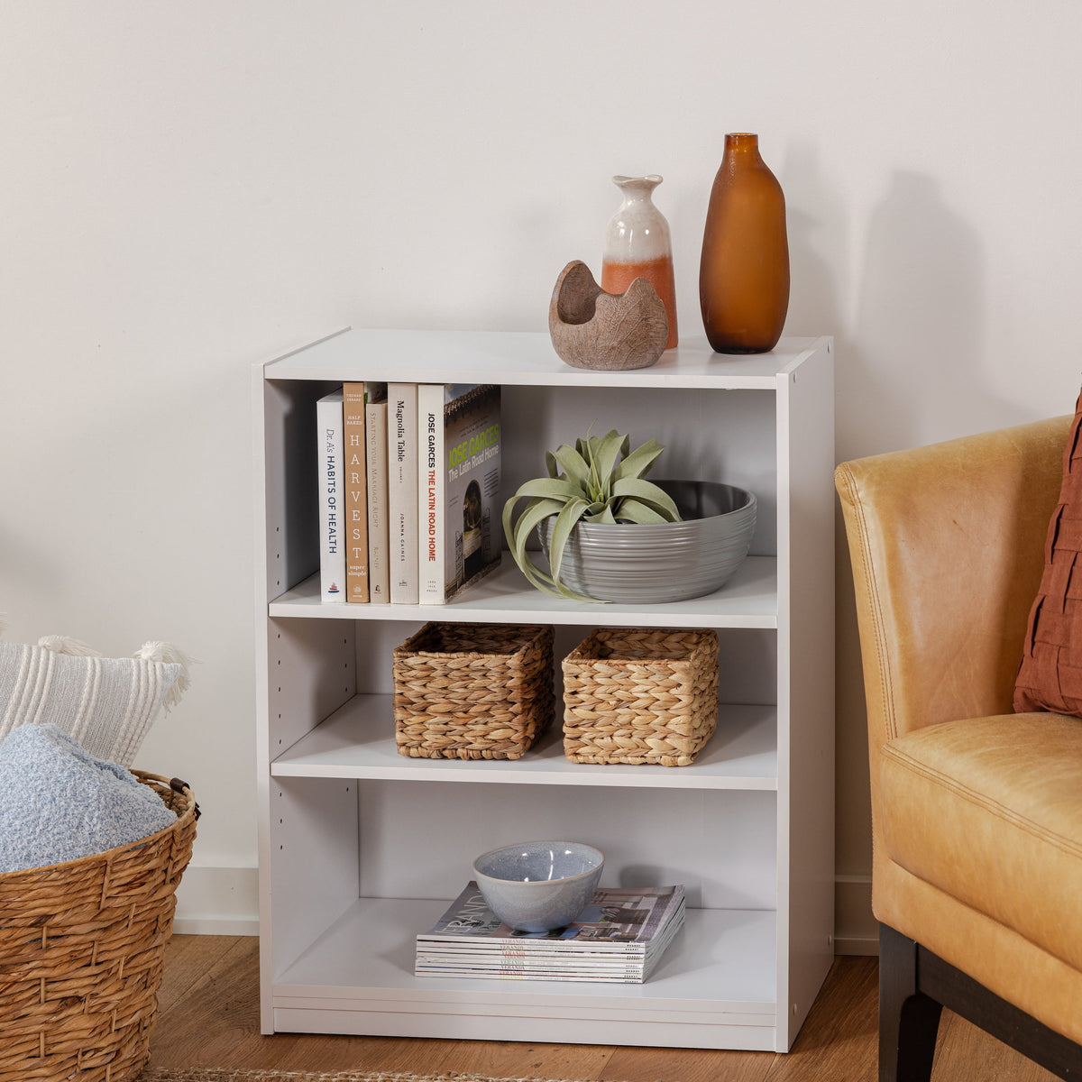 Mainstays 3-Shelf Bookcase with Adjustable Shelves, True Black Oak