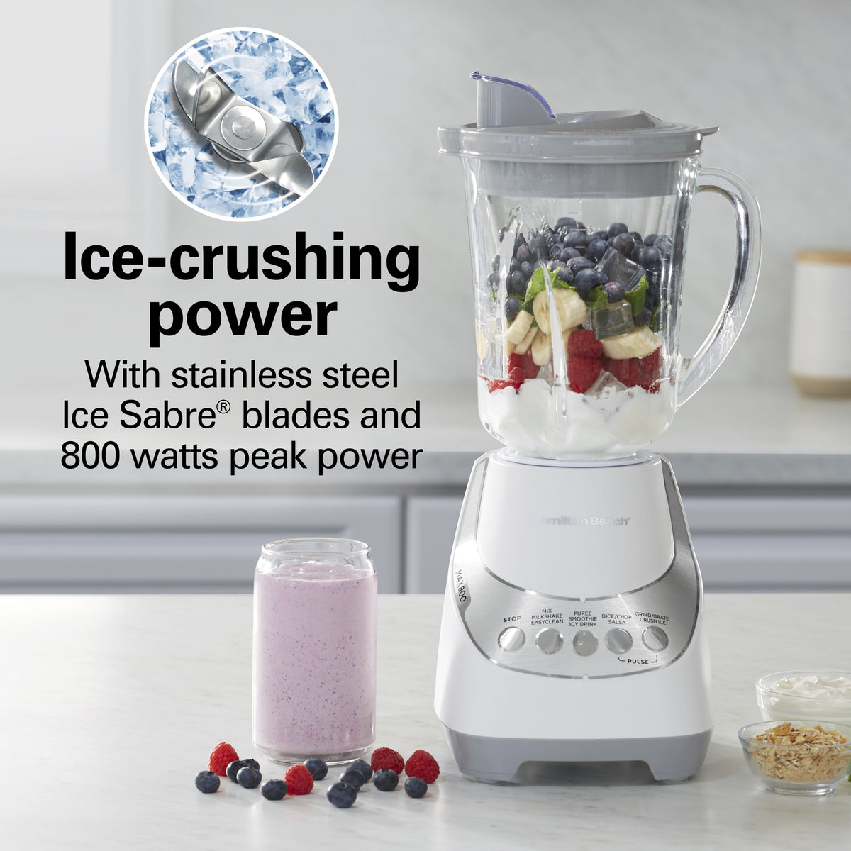Hamilton Beach Wave Action Smoothie Blender, 48 oz Glass Jar 800 W 12-Function Countertop Blender for Kitchen, White