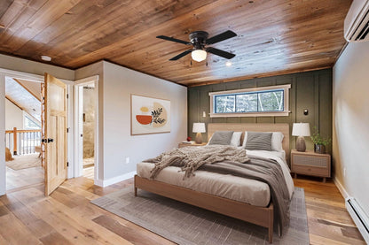 Mainstays 42 in Hugger Indoor Ceiling Fan with Light Kit, Black, 4 Blades, Reverse Airflow