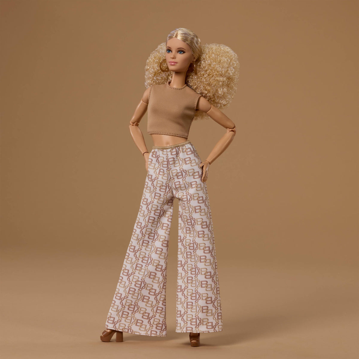 Barbie Basics Collectible Doll, Model 07 with Blonde Hair in White Pants with Golden Print